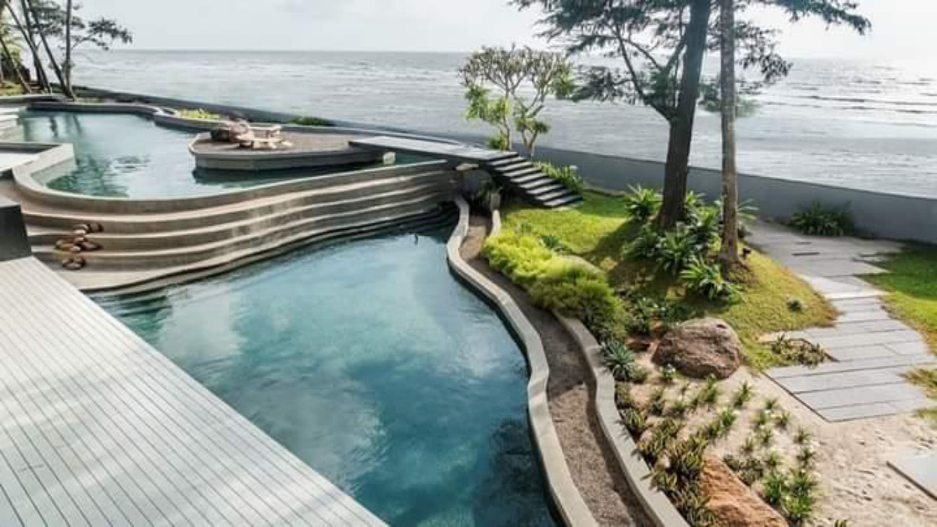 Oceanfront infinity pool
